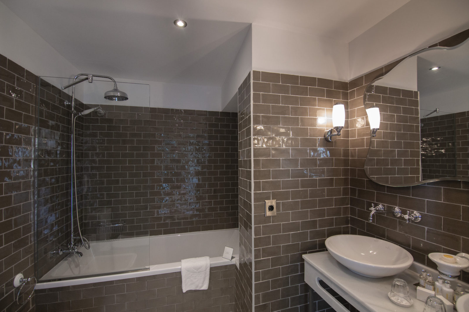 apartamento-hotel-gravina-51-sevilla-baño